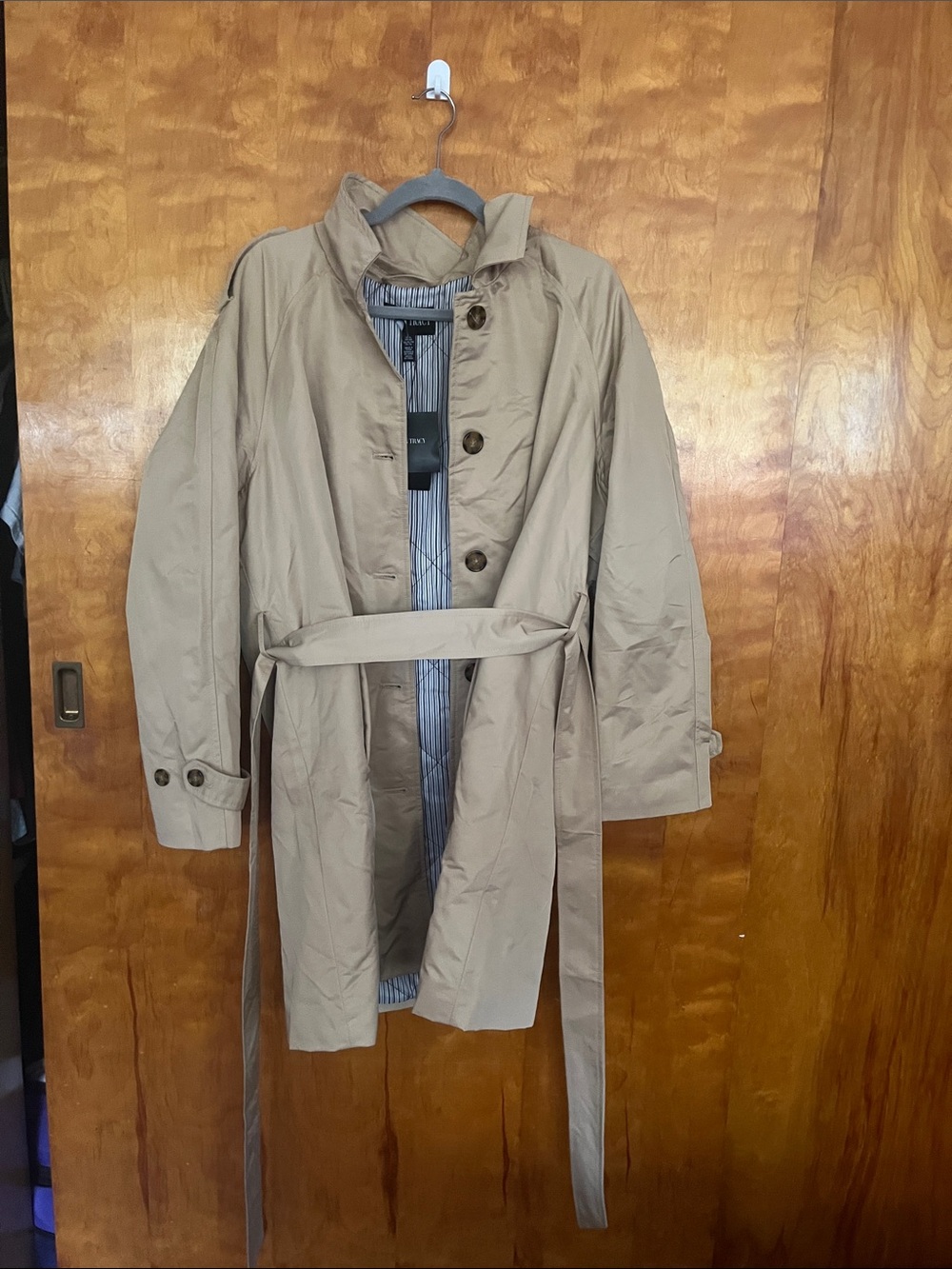 Ellen Tracy Classic Beige Trench Coat with Belt